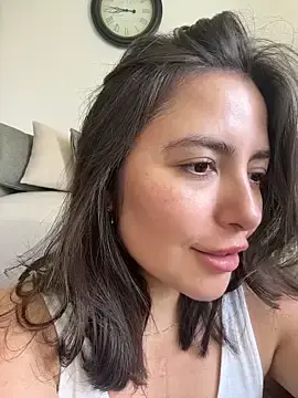 Stripchat Nude Webcam of sukhakunis1