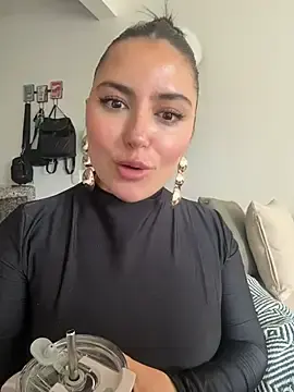 Stripchat Adult Video Chat of sukhakunis1