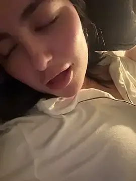 Stripchat Nude Webcam of sukhakunis1