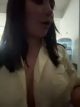 Stripchat Sex Cam of sukhakunis1