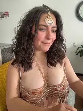 Stripchat Sex Cam of sukhakunis1