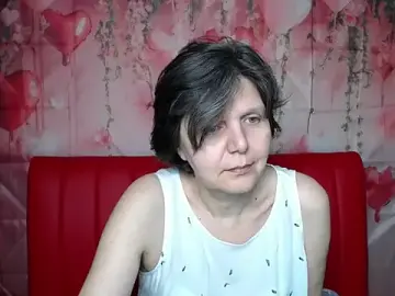 Stripchat Adult Webcam of LunaDobra