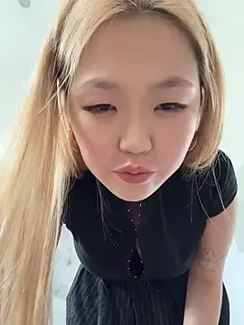 Stripchat Free Live Porn of Aiko_Yumi