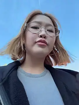 Stripchat Sex Cam of Aiko_Yumi