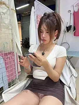 Stripchat Sex Cam of Selenaaaaa-