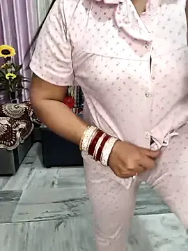 Stripchat Adult Webcam of Your-Yashika