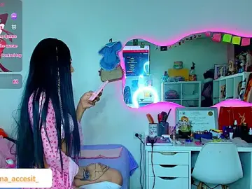 Stripchat Free Live Porn of caroline_cossei