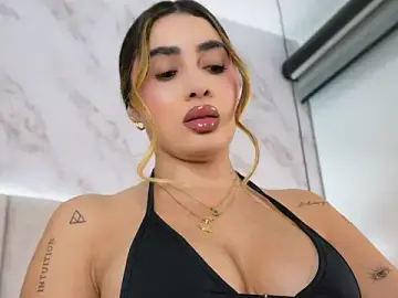 Stripchat Free Live Porn of Annyy_Rosse