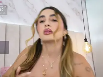 Stripchat Nude Webcam of Annyy_Rosse