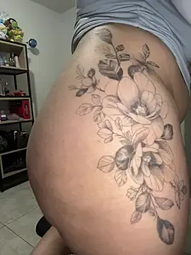 Stripchat Sex Cam of Celestedubois