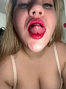 Stripchat Free Porn Cam of Celestedubois