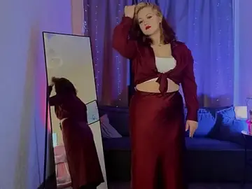 Stripchat Best live sex cam show of QueensyHeart