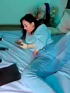 Stripchat Free Porn Cam of ReiyaRey