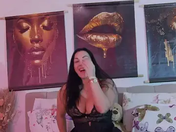 Stripchat Live Sex of ReiyaRey