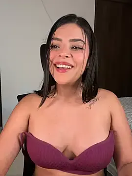 Stripchat Nude Webcam of Sara-Evans