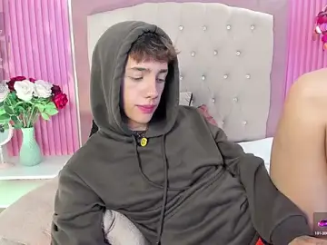 Stripchat Nude Webcam of Tomy_Rox