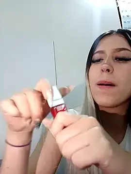 Stripchat Live Porn of eva-2023