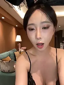 Stripchat Sex Cam of AYW-21