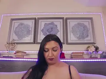 Stripchat Free Live Porn of BustyEva_