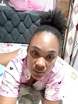 Stripchat Live Sex of dahian_charlote02