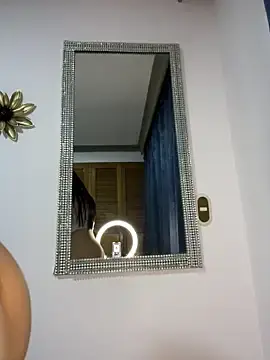 Stripchat Sex Cam of Natha_Fantasy