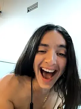 Stripchat Live Sex Cam of Sam_Sara