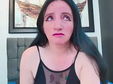 Stripchat Adult Video Chat of Andre_cloefoxx_