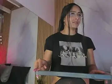 Stripchat Best Webcam of Julia_Martinez_