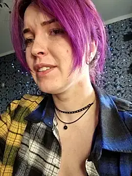 Stripchat Live Sex Cam of LazyTanukii