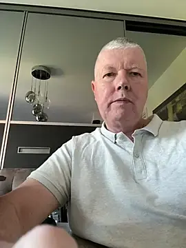 Stripchat Free Porn Cam of cumboy