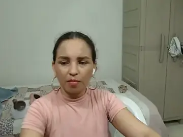 Stripchat Watch Live Sex Cams of Agatha_browser
