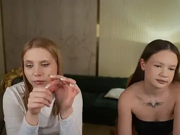 Stripchat Live Sex Cam of Tiana_Princesss