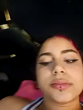 Stripchat Sex Cam of Spicy_Nesss