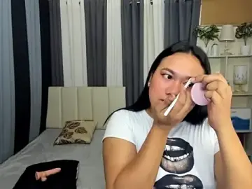 Stripchat Live Sex of TsUncutKaren