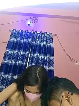 Stripchat Live Porn of MayaCouple-1