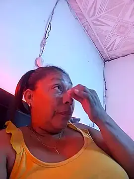 Stripchat Nude Webcam of Ruby-Hot-Milf