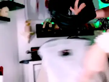 Stripchat Nude Webcam of 2bigass4_u