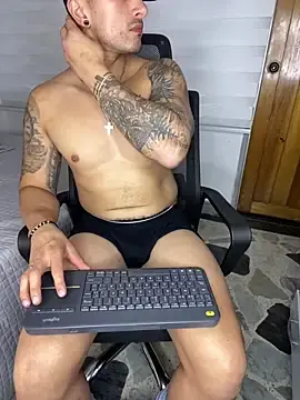 Stripchat Live Sex of ALEXXX_KING