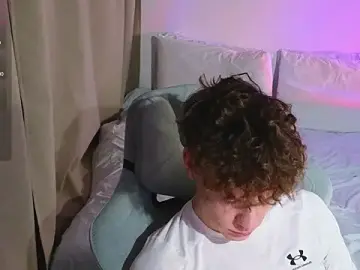 Stripchat Sex Cam of cute_thomas