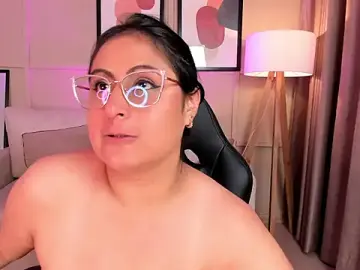 Stripchat Nude Webcam of Amber_gold_