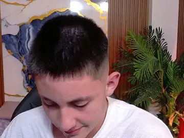 Stripchat Sex Cam of Andres_Tay