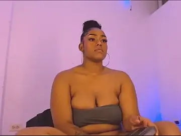 Stripchat Live Porn of Emily_Williams12