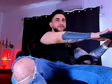 Stripchat Live Porn of MightyAaron66