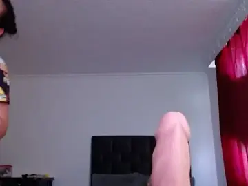Stripchat Free Porn Cam of VALERY_MEER
