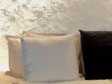 Stripchat Free Porn Cam of joselin_rouse