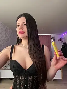 Stripchat Sex Cam of -MaybeBaby-