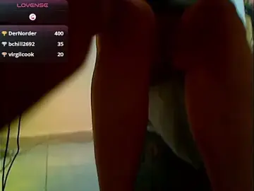 Stripchat Best live sex cam show of Bigcocksexyluisa