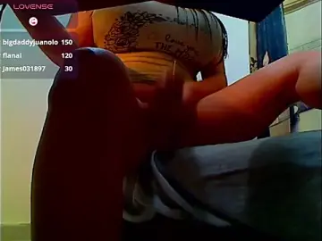 Stripchat Live Sex of Bigcocksexyluisa
