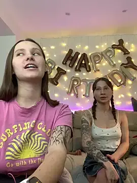 Stripchat Watch Live Sex Cams of HotCaramellsTV