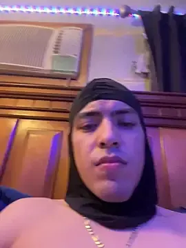 Stripchat Live Sex of TuPapiChulo2026